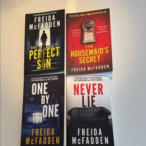 Freida McFadden Book Set